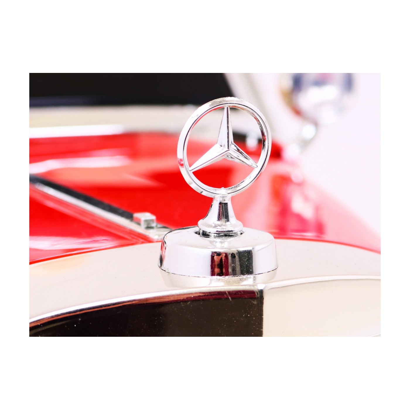 Mercedes Benz Retro 540A Dětská červená + Rodičovský režim + Dálkové ovládání + Audio panel + LED