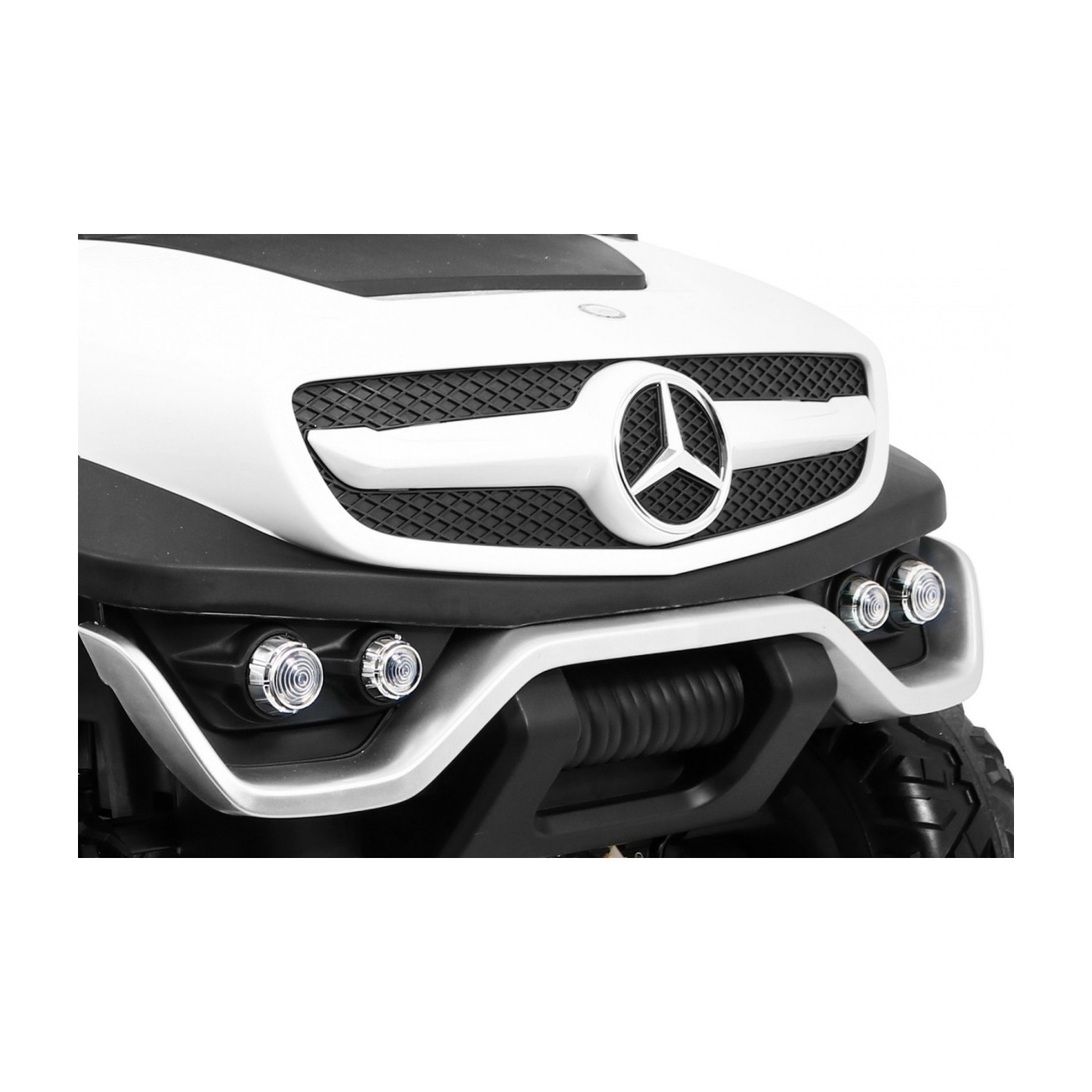 Mercedes BENZ UNIMOG Vozidlo Bílá