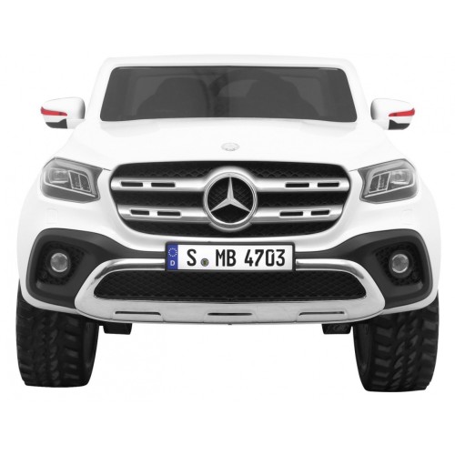 Mercedes Benz třída X dětská bílá dálkově napájená 4x4 MP4 kufr LED EVA