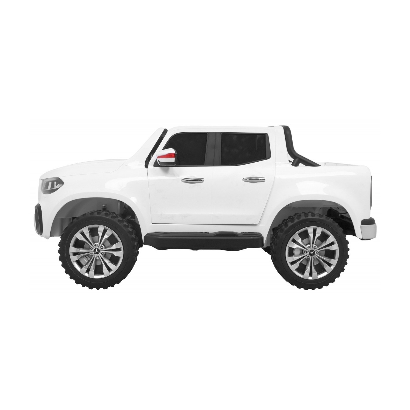 Mercedes Benz třída X dětská bílá dálkově napájená 4x4 MP4 kufr LED EVA