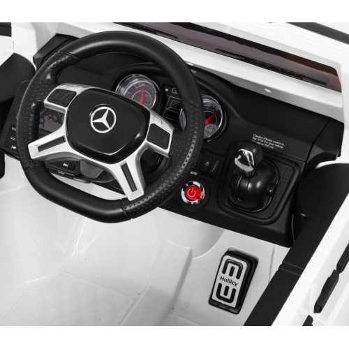 Auto Mercedes G63 6x6 Dětská bílá + 2 plynové pedály Nastavení sedadla LED Audio Kufr Rodičovský kufr