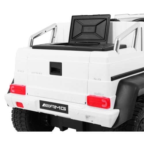 Auto Mercedes G63 6x6 Dětská bílá + 2 plynové pedály Nastavení sedadla LED Audio Kufr Rodičovský kufr
