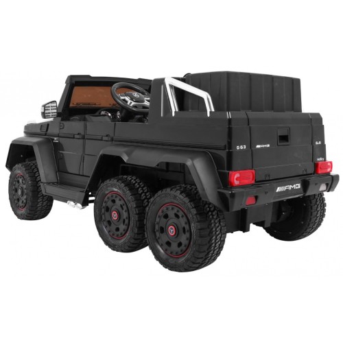Mercedes G63 6x6 černá