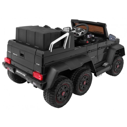 Mercedes G63 6x6 černá