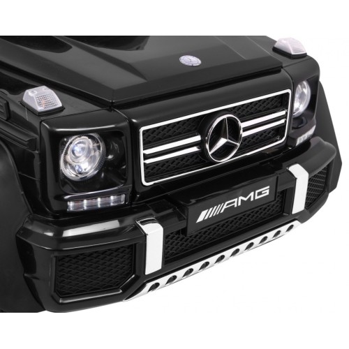 Mercedes G63 6x6 černá