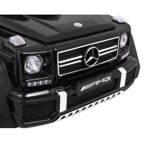 Mercedes G63 6x6 černý MP4