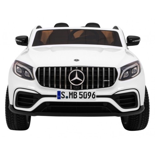 Vozidlo Mercedes GLC 63S bílá
