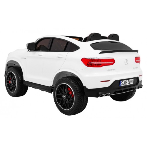 Vozidlo Mercedes GLC 63S bílá