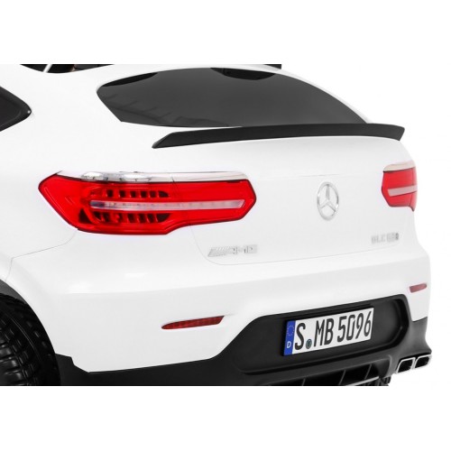 Vozidlo Mercedes GLC 63S bílá