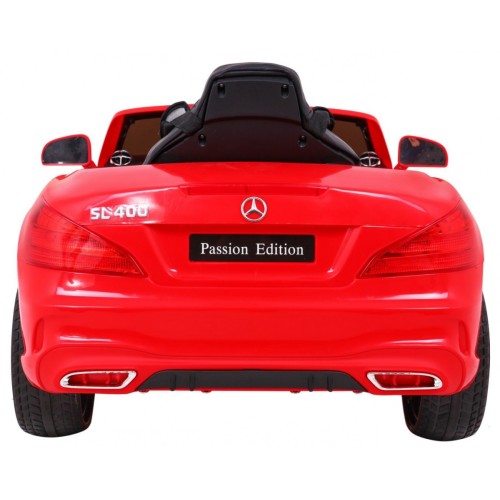 Vozidlo Mercedes SL400 červená