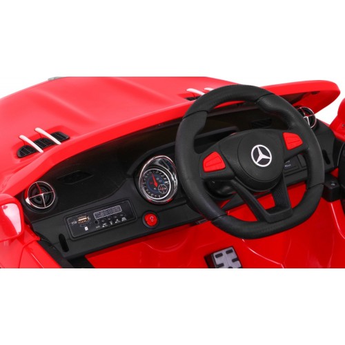 Vozidlo Mercedes SL400 červená