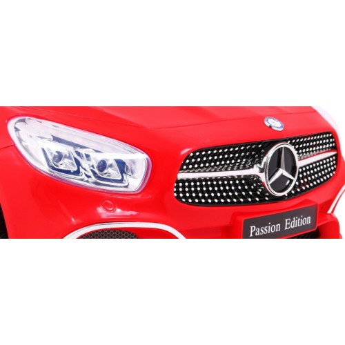Vozidlo Mercedes SL400 červená