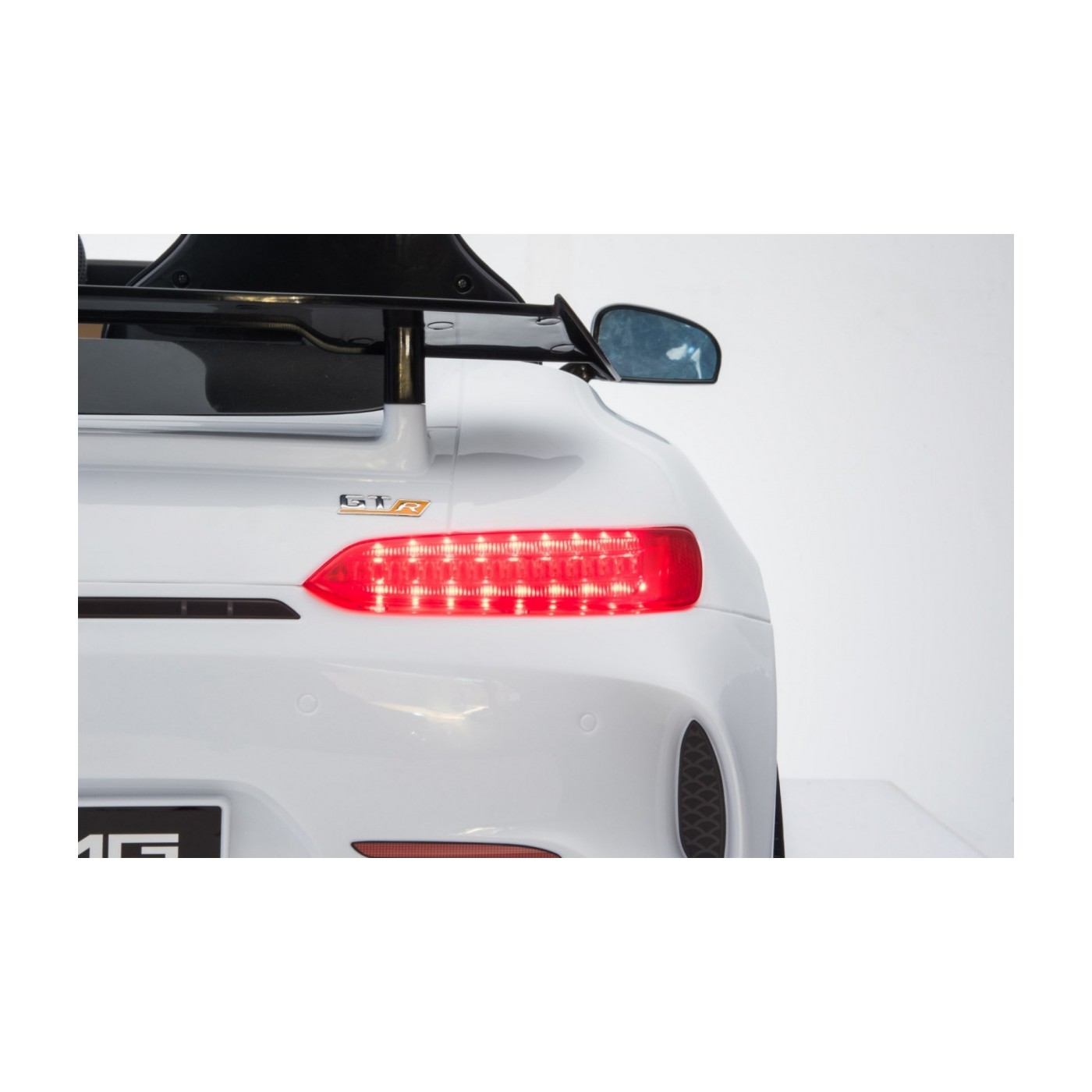 Mercedes-Benz GT R Dětská barva Černá 4x4 Drive Air Supply Dálkové ovládání EVA MP3 LED