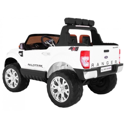 NOVÝ Ford Ranger 4x4 FaceLifting Vehicle bílá