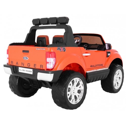 NOVÝ Ford Ranger 4x4 FaceLifting Vehicle lakovaný oranžově