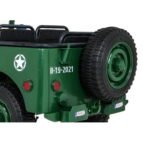 Retro Strong 3 Kids Military auto zelená 4x4 Drive Storage EVA Pomalý start MP3 LED