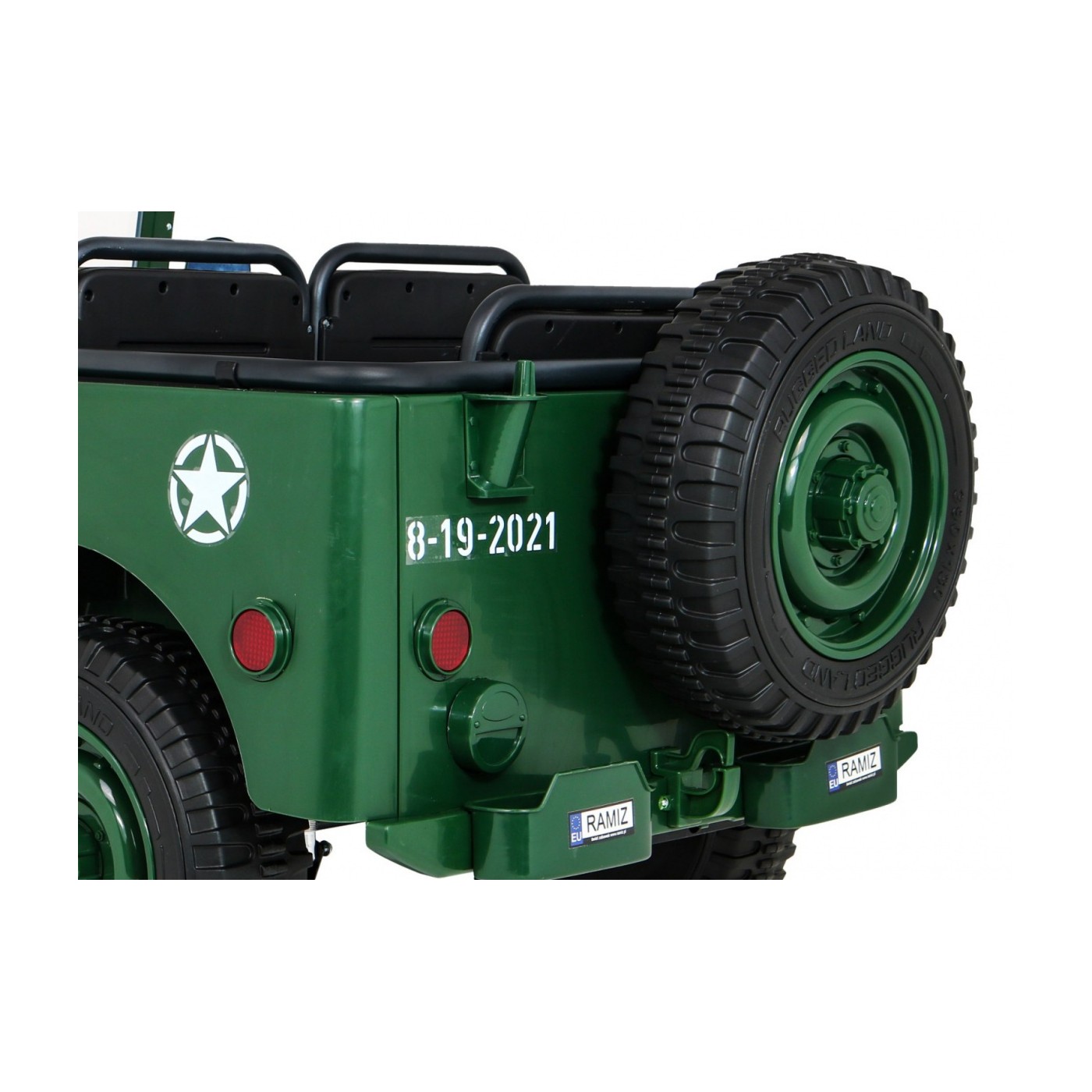 Retro Strong 3 Kids Military auto zelená 4x4 Drive Storage EVA Pomalý start MP3 LED