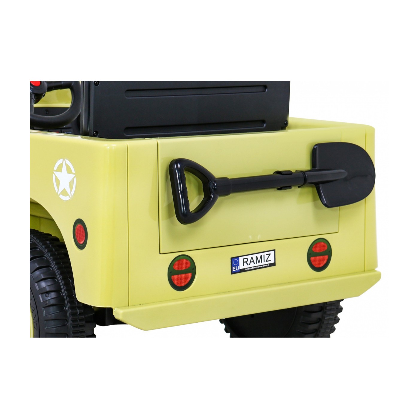 Vojenské auto Retro Děti Elderflower 4x4 Drive Remote 2 zavazadlové stojany Pomalý start MP3 LED
