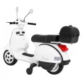 Vozidlo Vespa Scooter bílá