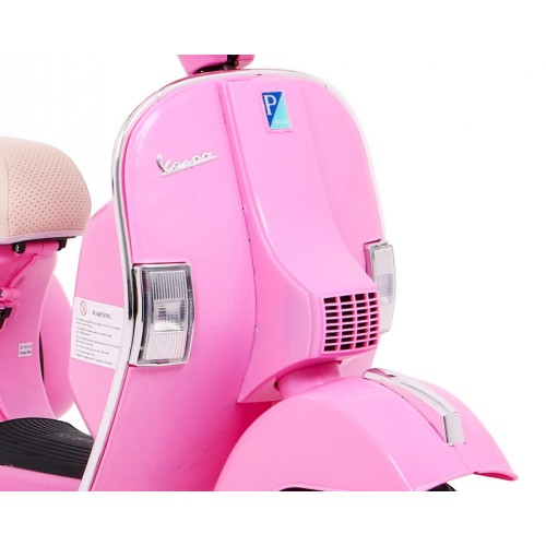 Vozidlo Vespa Rose Scooter