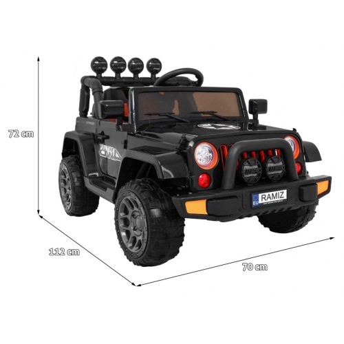 Offroadové vozidlo 4WD na plný úvazek černé