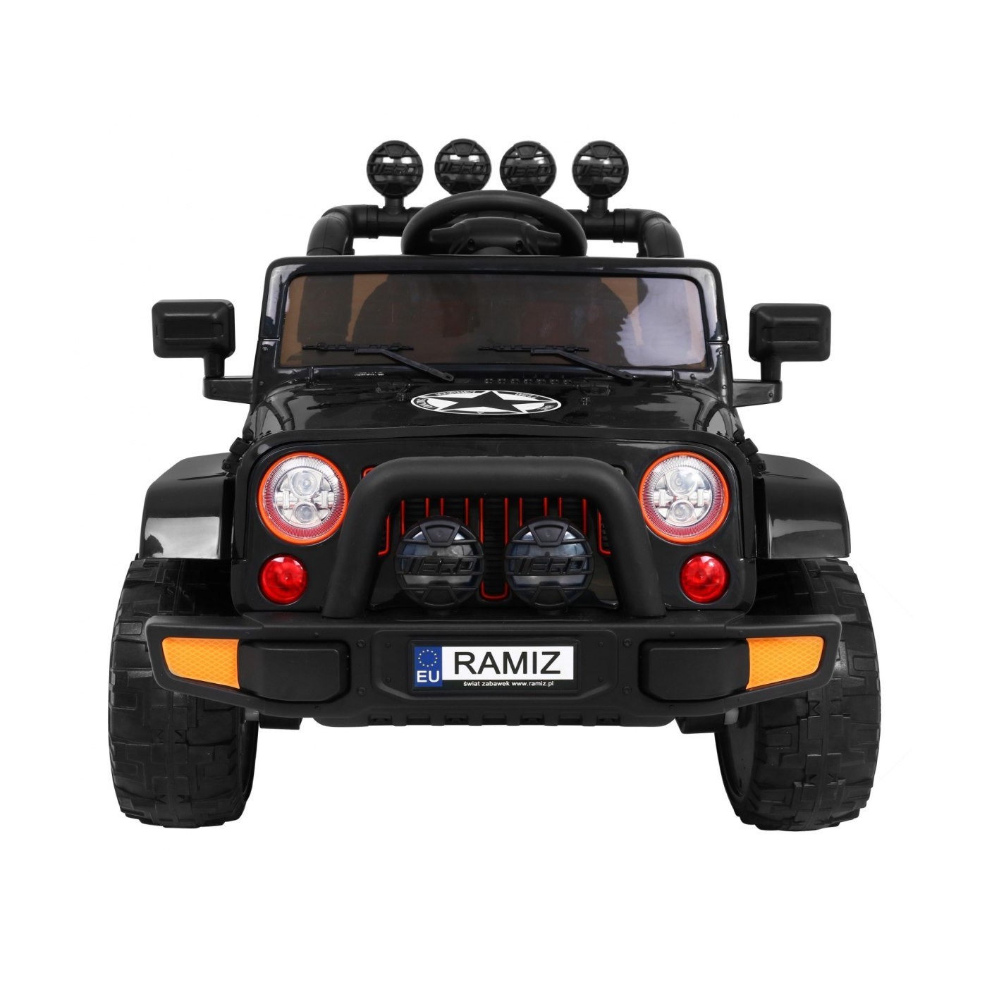 Offroadové vozidlo 4WD na plný úvazek černé