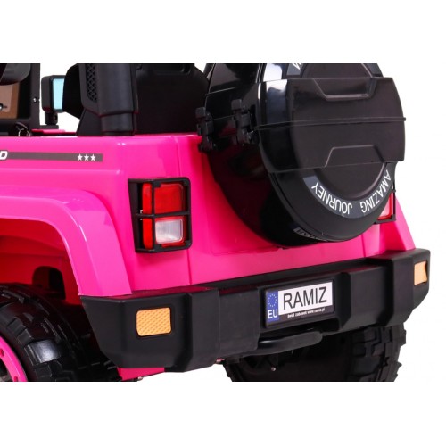 Offroadové vozidlo 4WD na plný úvazek růžové