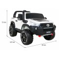 Vozidlo Toyota Hilux bílá