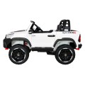 Vozidlo Toyota Hilux bílá