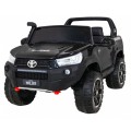 Vozidlo Toyota Hilux černé