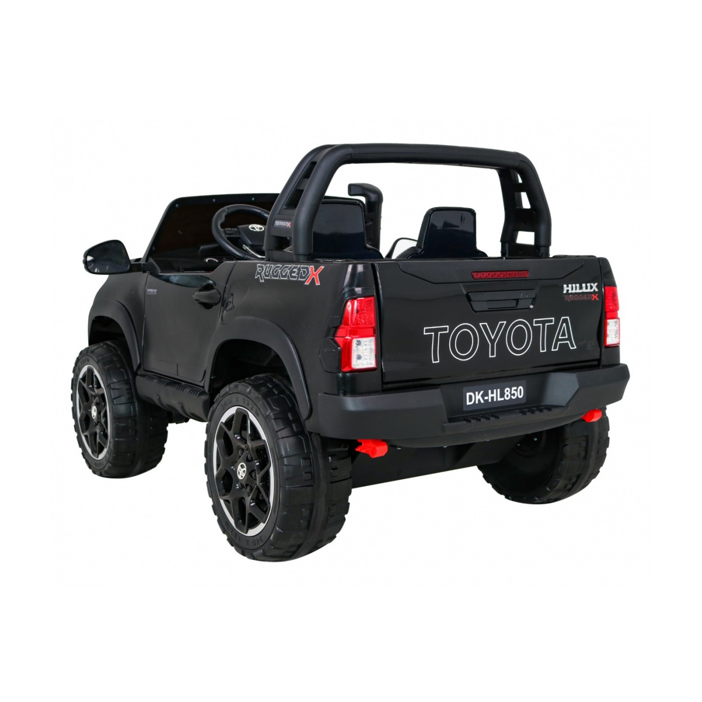 Vozidlo Toyota Hilux černé