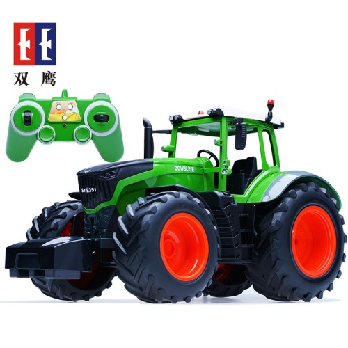 Traktor R/C 2,4 GHz Double E