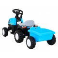 Tahač s přívěsem New Holland T7