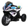 Dětský bateriový motor BMW HP4 bílý + 3 kola + LED + MP3 USB + eko-kůže