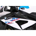 Dětský bateriový motor BMW HP4 bílá + přídavná kola + pomalý start + EVA + MP3 LED
