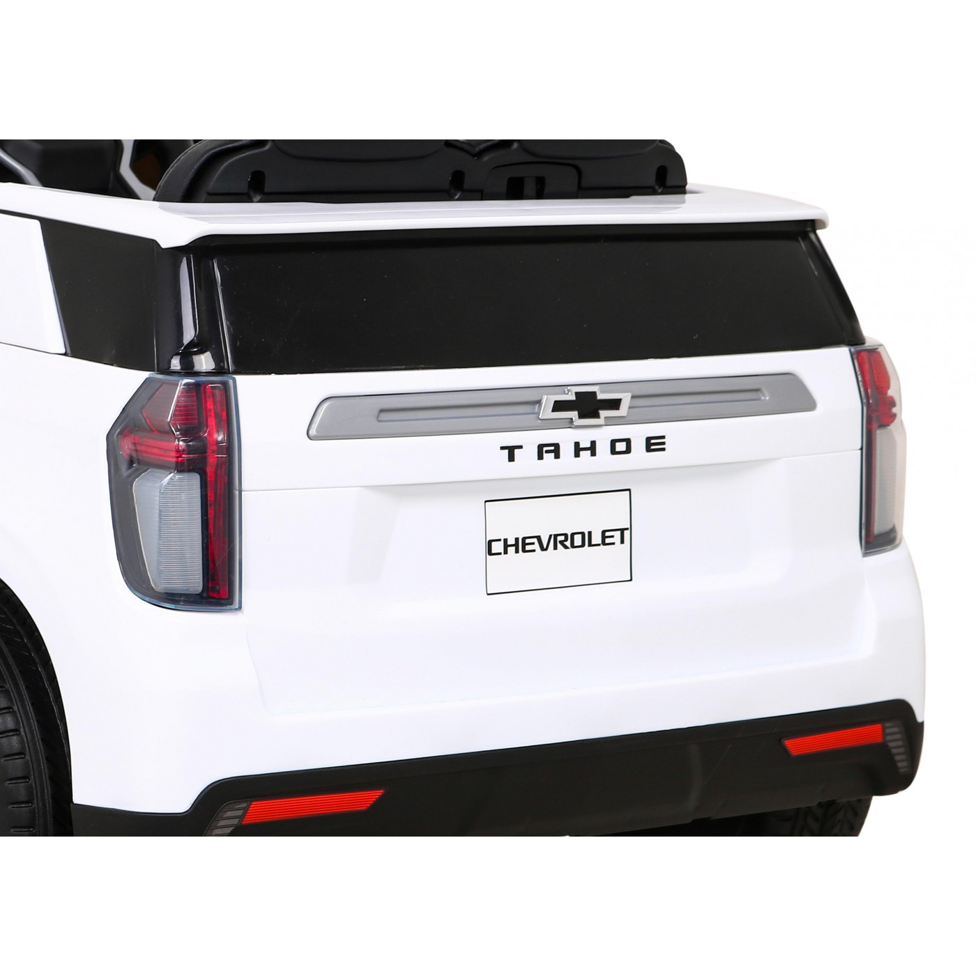 Elektrické dětské auto Chevrolet Tahoe bílé + dálkové ovládání + EVA + rádio MP3 + LED