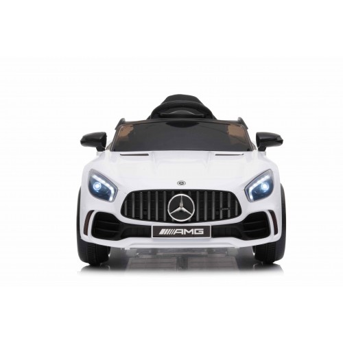 Vozidlo Mercedes GT-R AMG bílé