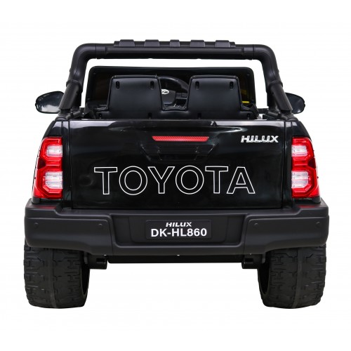 Dětská baterie Toyota Hilux černá + 4x4 + dálkové ovládání + 2 nosiče zavazadel + MP3 rádio + LED