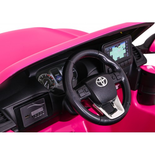 Dětská baterie Toyota Hilux napájená růžovou barvou + pohon 4x4 + dálkové ovládání + 2 nosiče zavazadel + MP3 rádio + LED