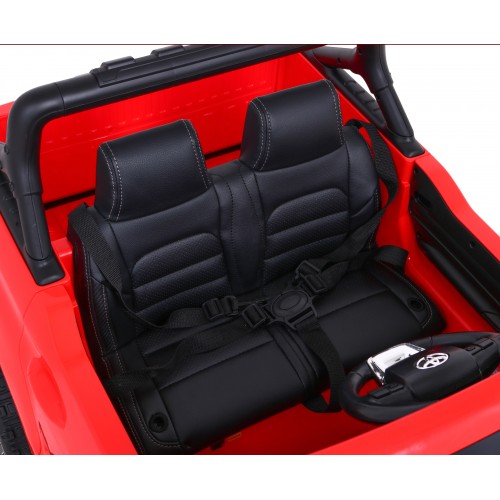 Toyota Hilux Dětská baterie Powečervená červená + 4x4 Drive + dálkové ovládání + 2 zavazadlové regály + MP3 rádio + LED