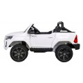 Bílá dětská baterie Toyota Hilux + 4x4 + dálkové ovládání + 2 nosiče zavazadel + MP3 rádio + LED