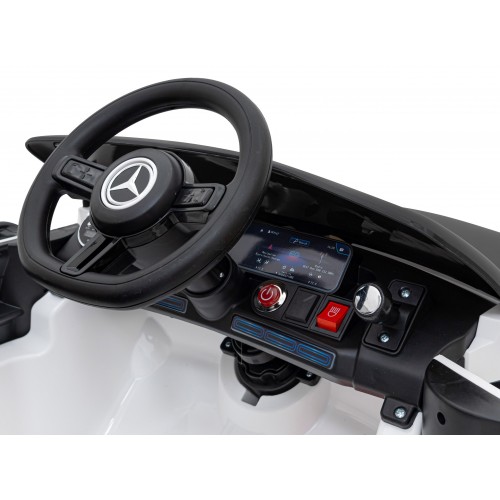 Mercedes Benz AMG EQA dětská bílá + dálkové ovládání + 5 bodové pásy + EVA + MP3 displej + LED