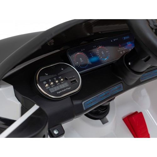 Mercedes Benz AMG EQA dětská bílá + dálkové ovládání + 5 bodové pásy + EVA + MP3 displej + LED