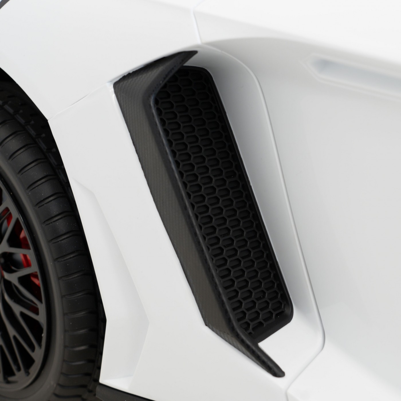 Lamborghini Aventador SV Vozidlo Bílé