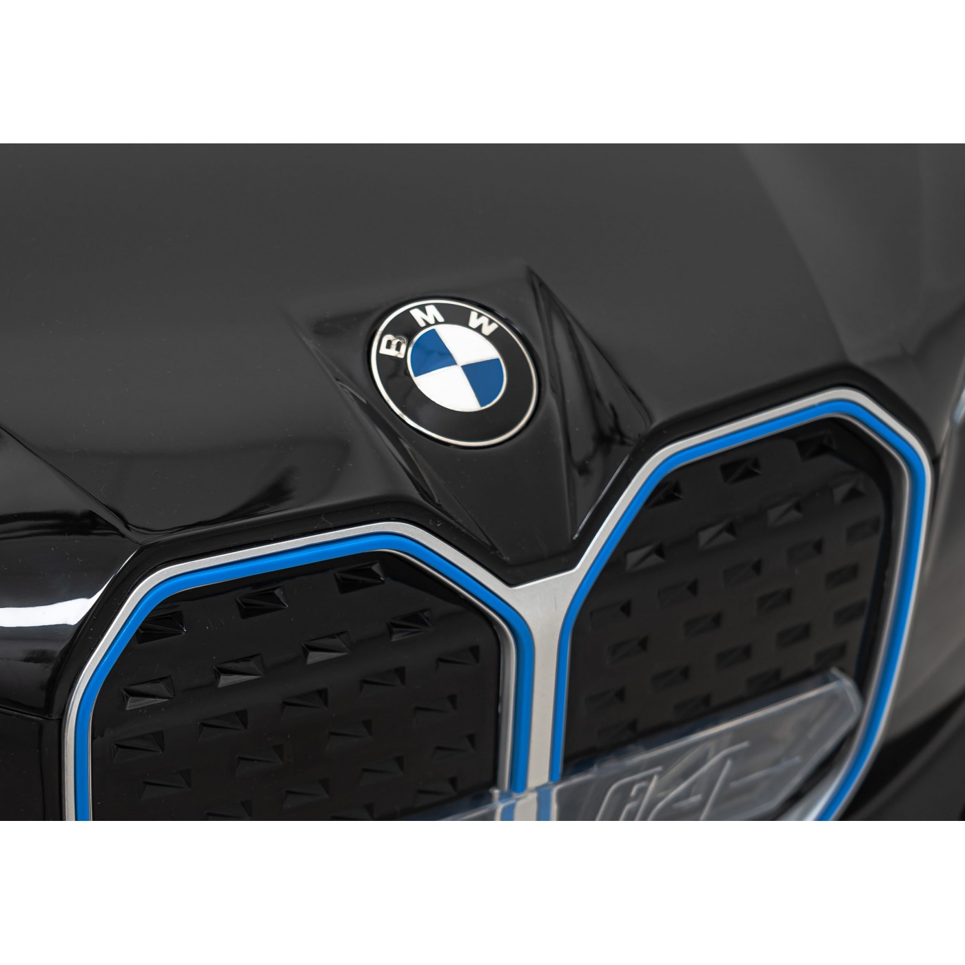 Autíčko BMW I4 na baterii pro děti černé + Slow Start + EVA + Eco-kůže + Audio LED + Dálkové ovládání