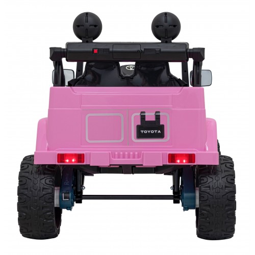Toyota Vozidlo FJ Cruiser růžové
