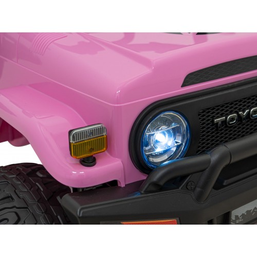 Toyota Vozidlo FJ Cruiser růžové