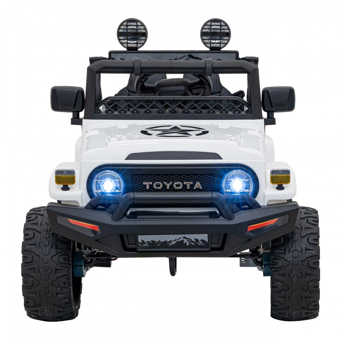 Toyota Vozidlo FJ Cruiser Vehicle bílé