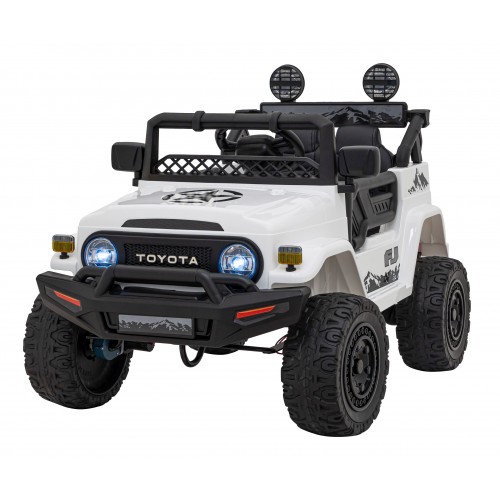 Toyota Vozidlo FJ Cruiser Vehicle bílé