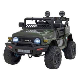 Vozidlo Toyota FJ Cruiser maskáčové